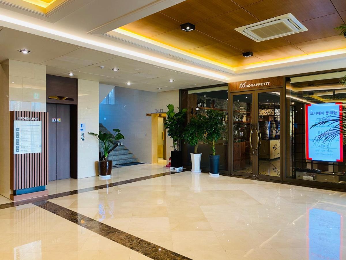 New Donghae Tourist Hotel Exterior foto